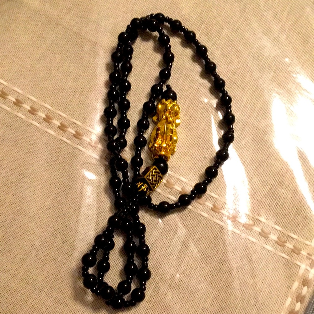 Feng Shui wealth and luck necklace unisex